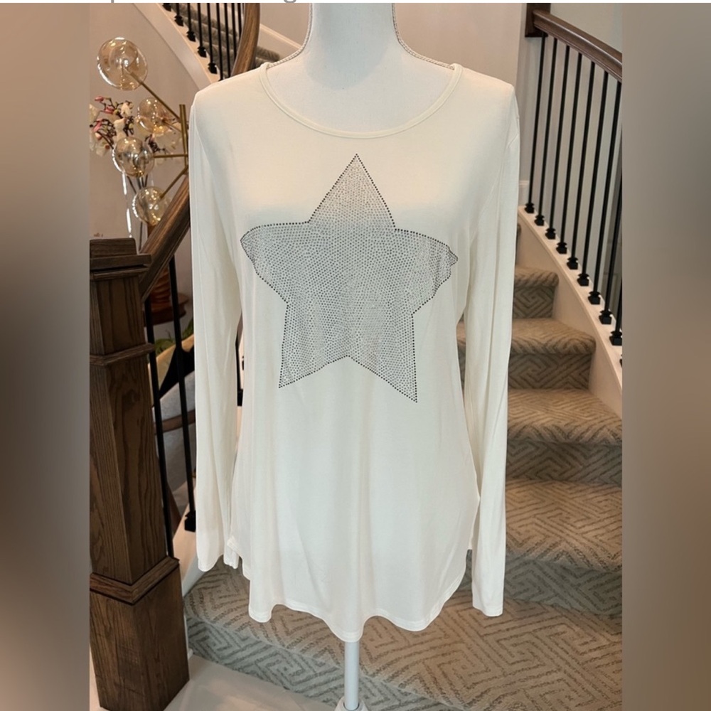 White Star Embellished Long Sleeve Top